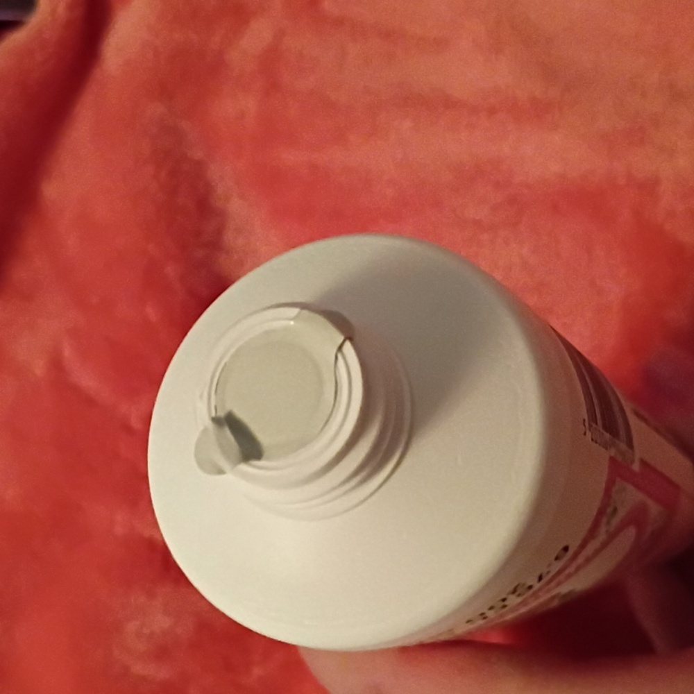 Korres Pure Greek Olive Body Cream-Honey Pear - Picture 3 of 3